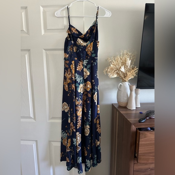 Petal & Pup Navy Blue Silk Floral dress. US size 6 - Picture 2 of 9